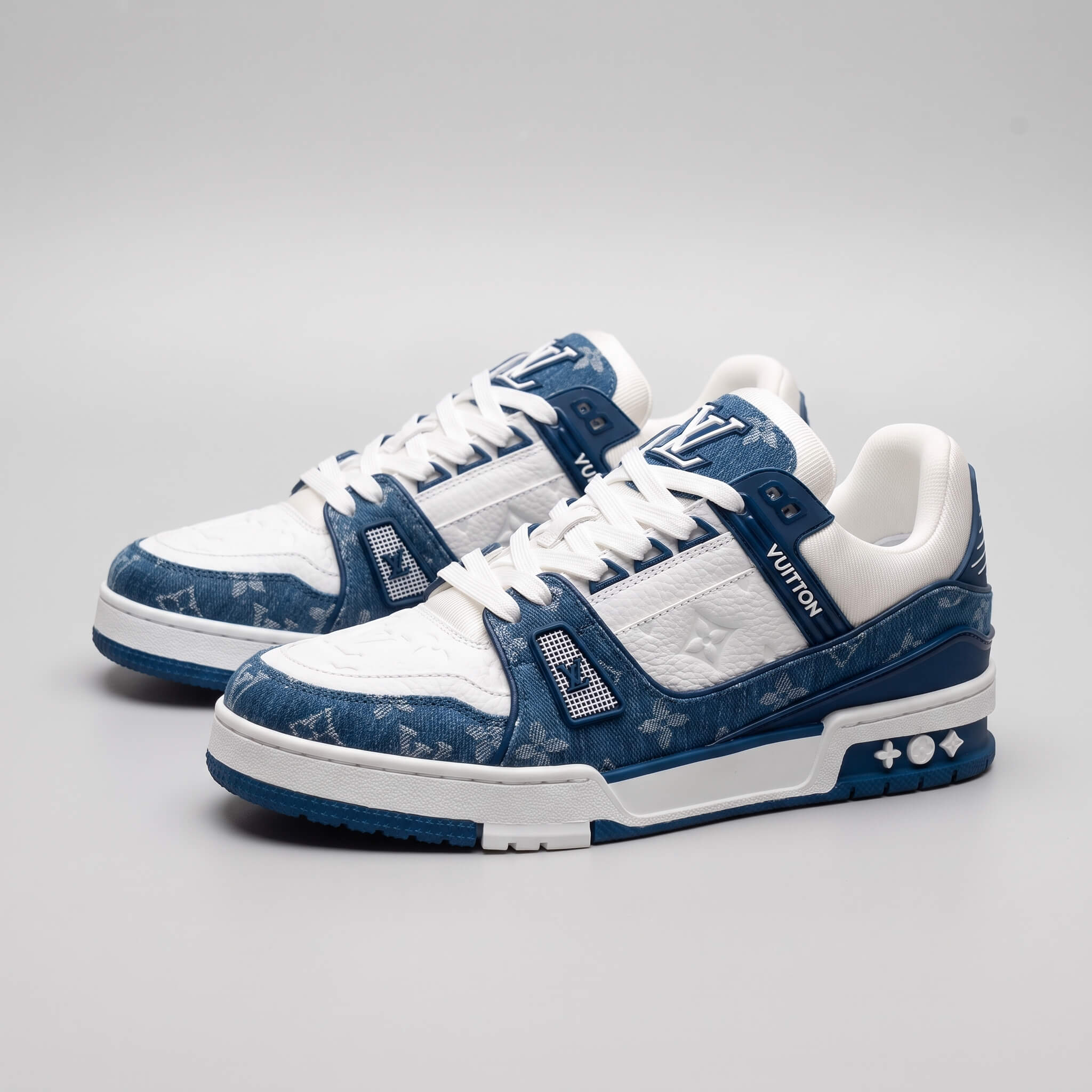 Replace_template_shoe_with_product_2K_20260930004606 (2)